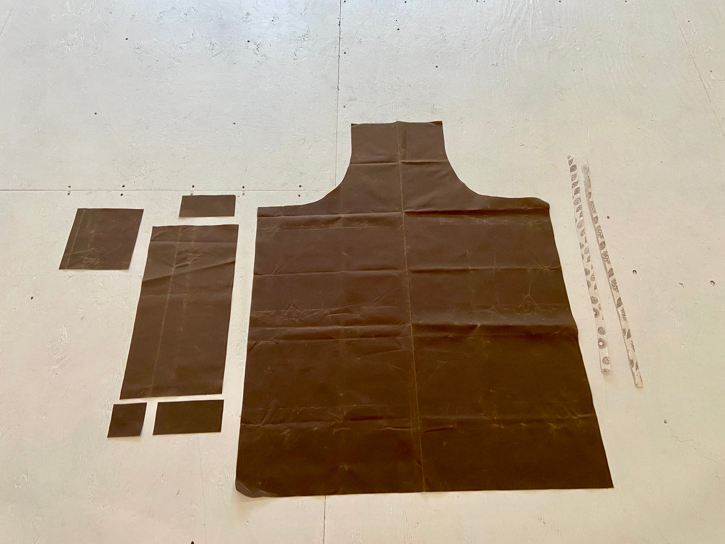 Sam Apron Sewing Class (Saturdays, 1-5 PM | Nov. 1 & 8)