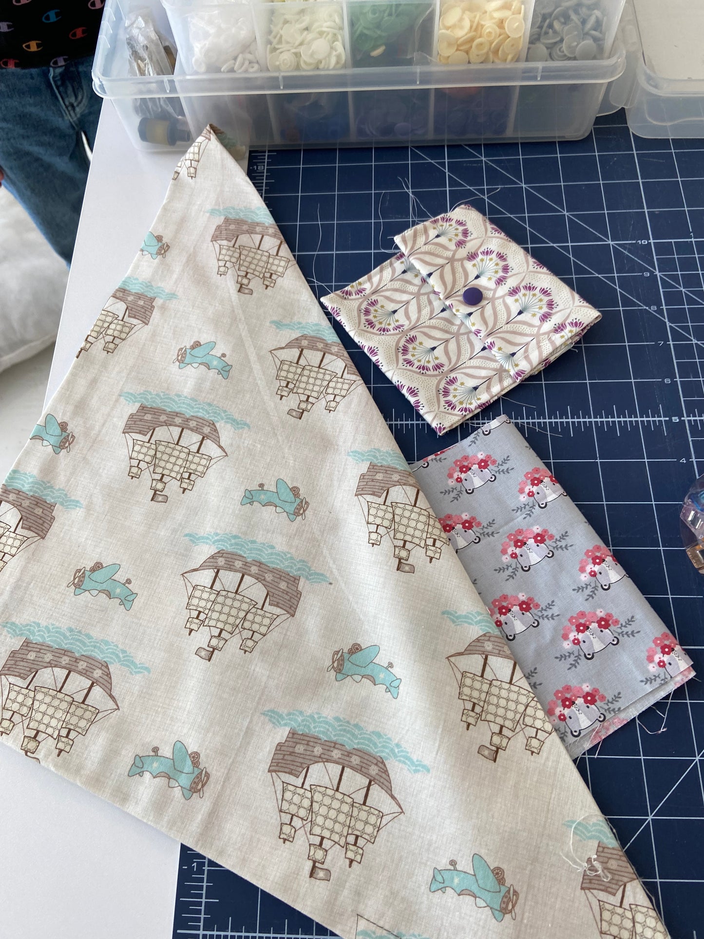 Kids' Sewing Classes (Session 1: Sept 18-Oct 23 | Session 2: Oct 30 - Dec 4)