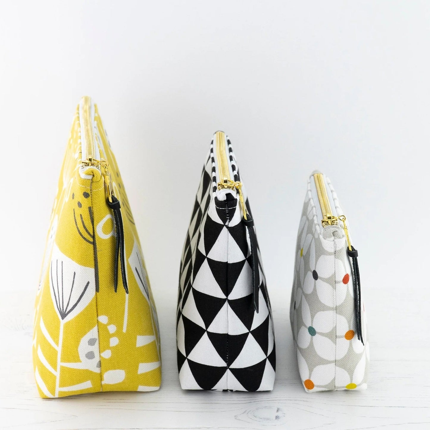 Bag Basics 1.5: Zipper Pouch (November 6, 6:30-9 PM)